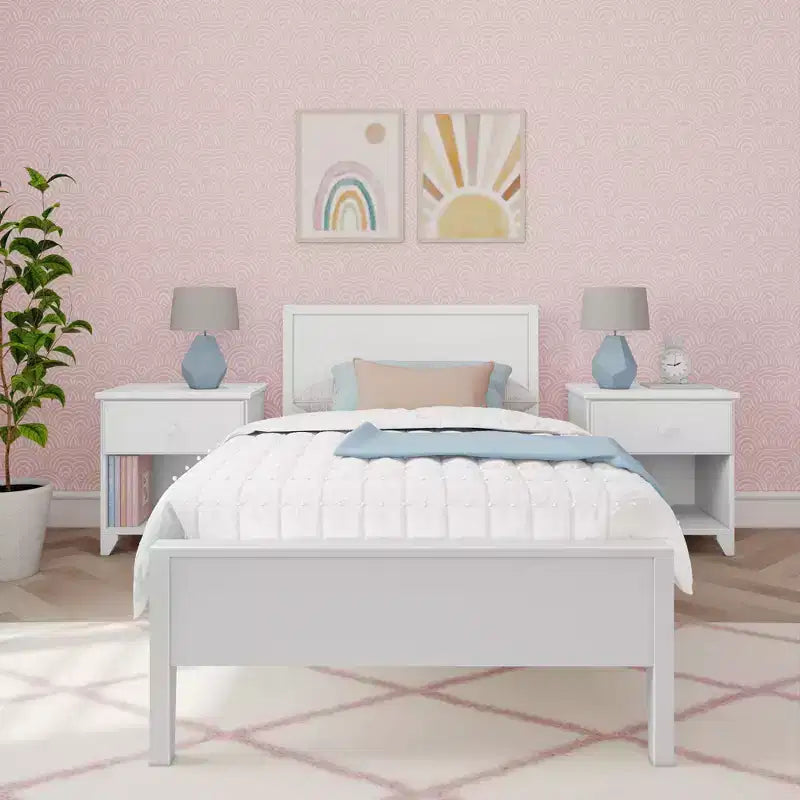 Cadre de lit jumeau Max & Lily, plateforme classique en bois massif avec tête de lit à panneaux pour enfants
