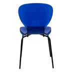 LeisureMod Oyster Chaises de salle à manger transparentes (Lot de 4) - Design incurvé empilable avec pieds en acier inoxydable noir pour cuisine ou salle à manger