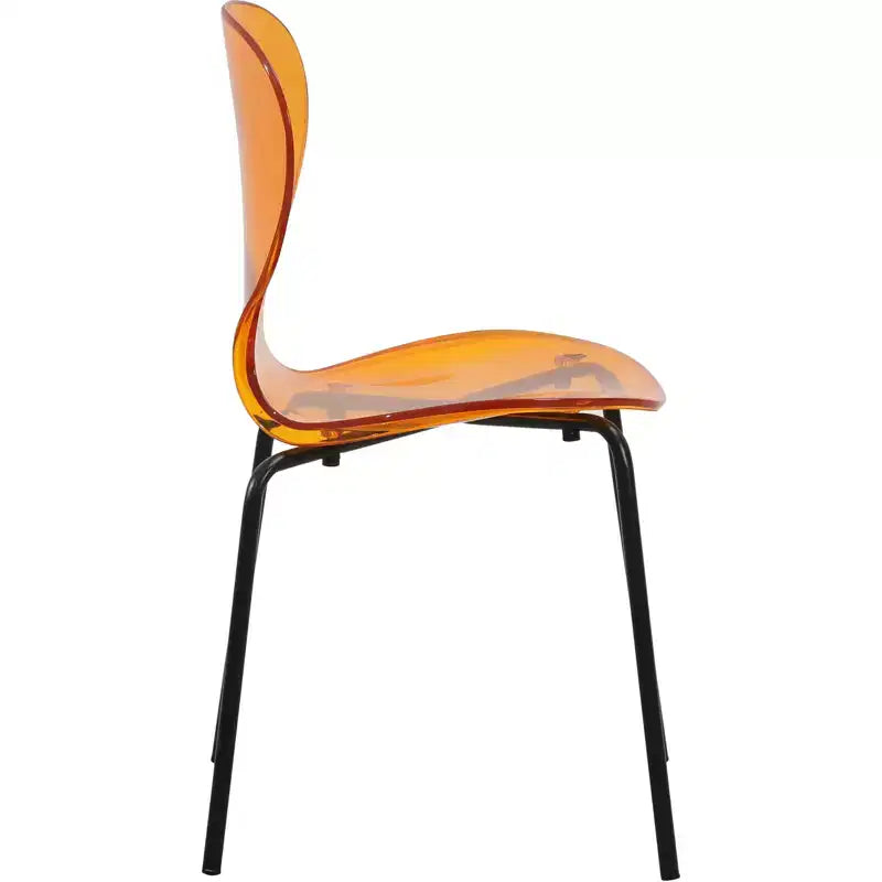 LeisureMod Oyster Chaises de salle à manger transparentes (Lot de 4) - Design incurvé empilable avec pieds en acier inoxydable noir pour cuisine ou salle à manger