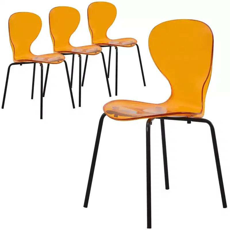LeisureMod Oyster Chaises de salle à manger transparentes (Lot de 4) - Design incurvé empilable avec pieds en acier inoxydable noir pour cuisine ou salle à manger