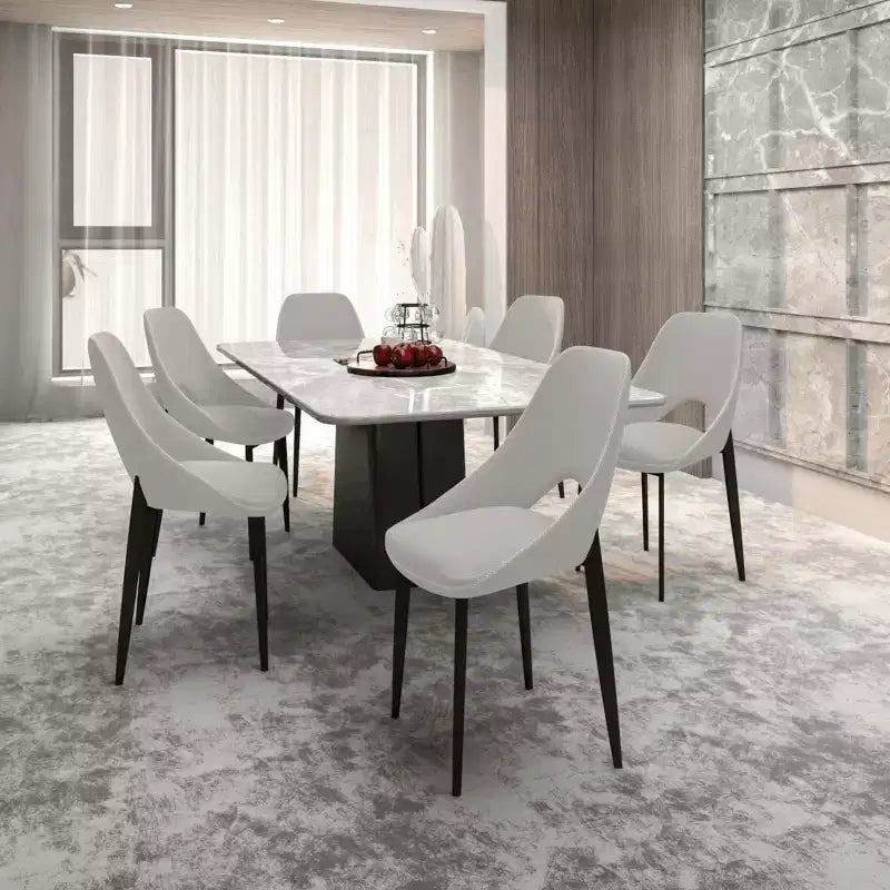 LeisureMod Amalfi Collection, lot de 2 chaises de salle à manger rembourrées. Design à dossier ouvert incurvé avec pieds en fer thermolaqué pour cuisine et salle à manger.