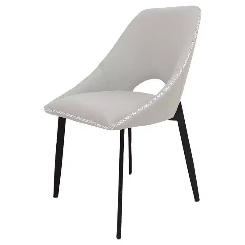 LeisureMod Amalfi Collection, lot de 2 chaises de salle à manger rembourrées. Design à dossier ouvert incurvé avec pieds en fer thermolaqué pour cuisine et salle à manger.