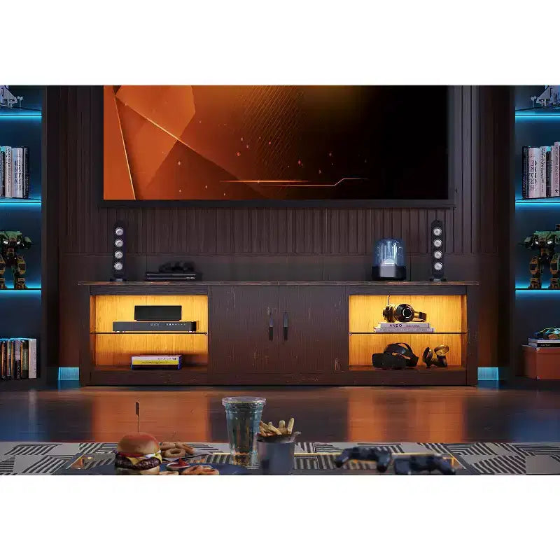 Meuble TV Bestier 70 LED pour téléviseurs jusqu'à 75 pouces, console média de centre de divertissement avec étagères réglables en verre trempé et rangement fermé pour le salon