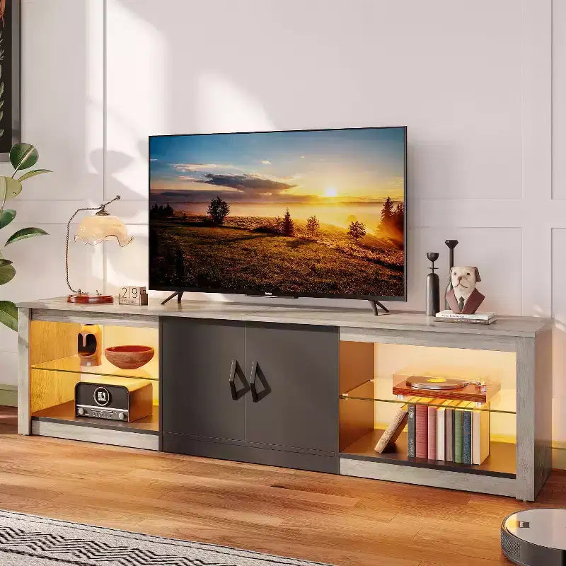 Meuble TV Bestier 70 LED pour téléviseurs jusqu'à 75 pouces, console média de centre de divertissement avec étagères réglables en verre trempé et rangement fermé pour le salon