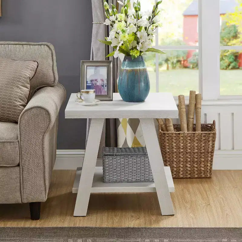 Table d'appoint Athens contemporaine en bois avec étagère, finition blanche