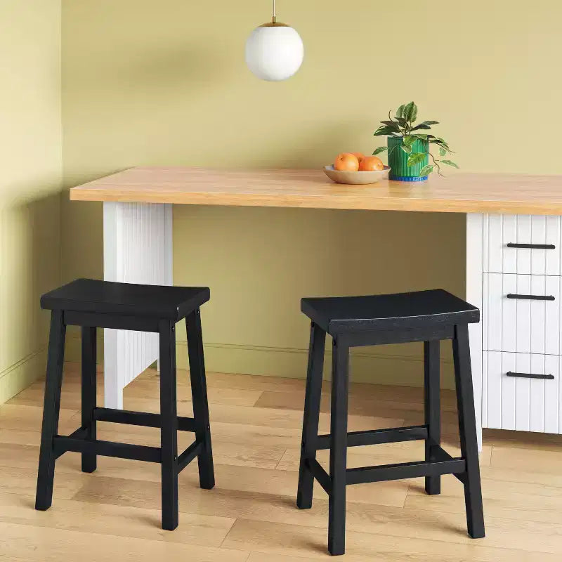 Lot de 2 tabourets de bar sans dossier en bois massif de 24 pouces de hauteur pour comptoir – Room Essentials